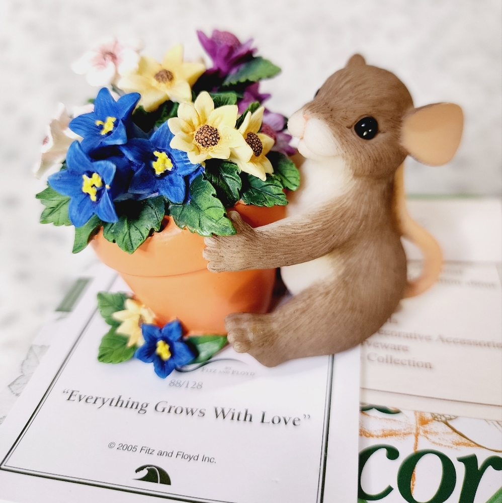 Fitz and Floyd Charming Tails 88/128 "Everything grows with love" Dean Griff